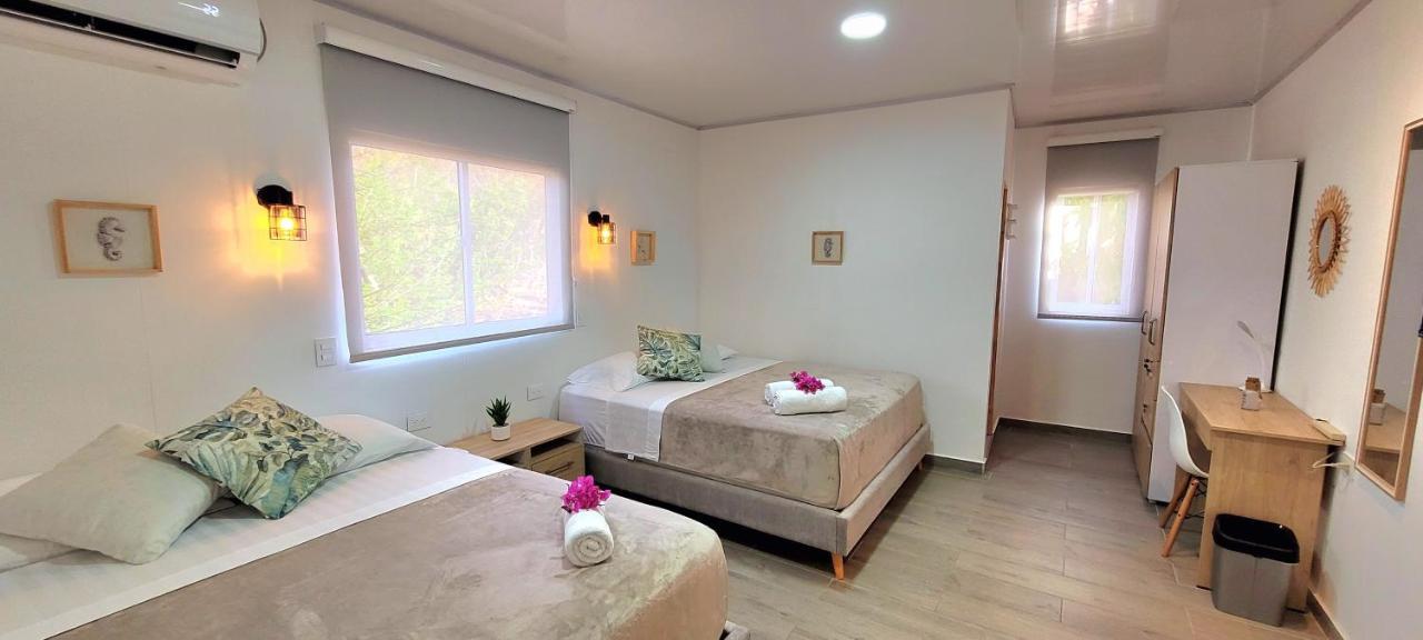 Bed and Breakfast Colorful Garden House Providencia  Экстерьер фото
