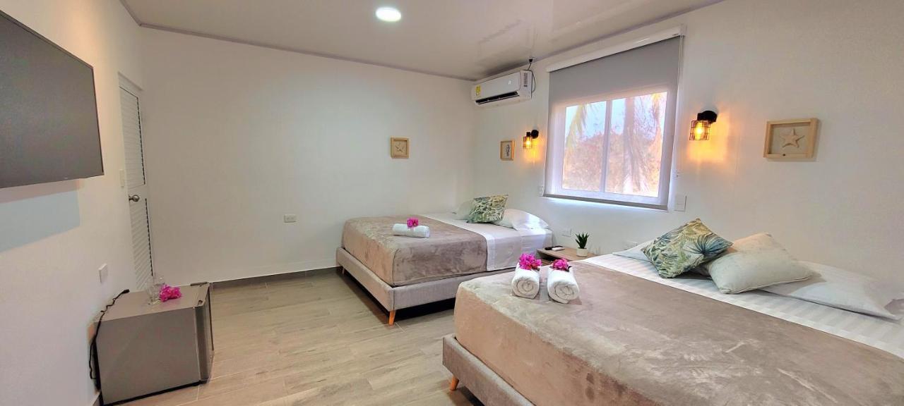 Bed and Breakfast Colorful Garden House Providencia  Экстерьер фото