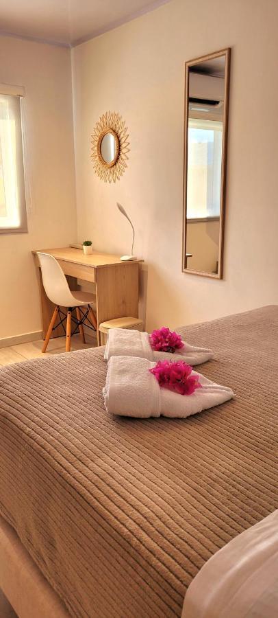 Bed and Breakfast Colorful Garden House Providencia  Экстерьер фото